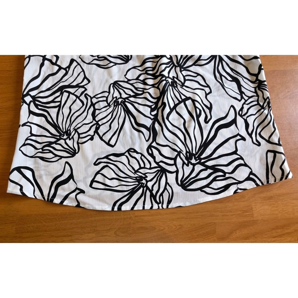 Nine West Womens M Black White Abstract Floral Flutter Sleeve Crepe Blouse Top - Picture 7 of 11